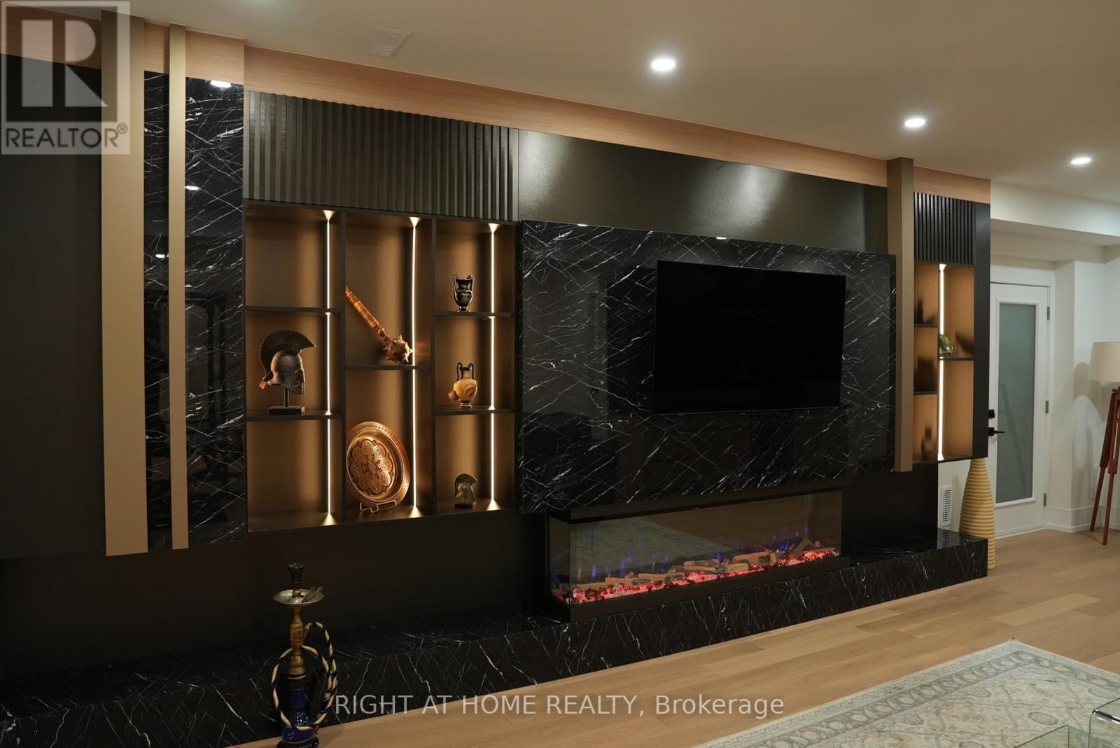 33 THORNDALE AVENUE Image 27