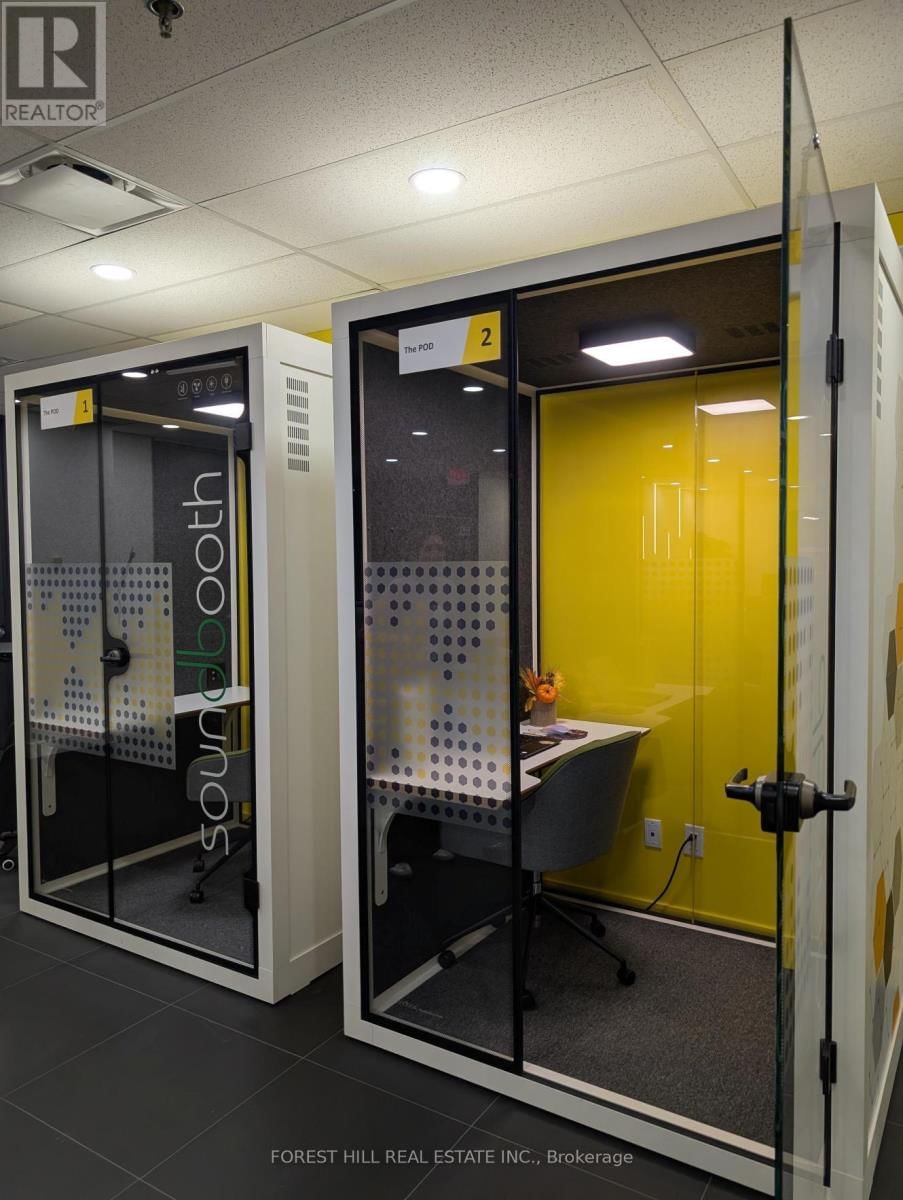 350 BURNHAMTHORPE ROAD WEST Image 15