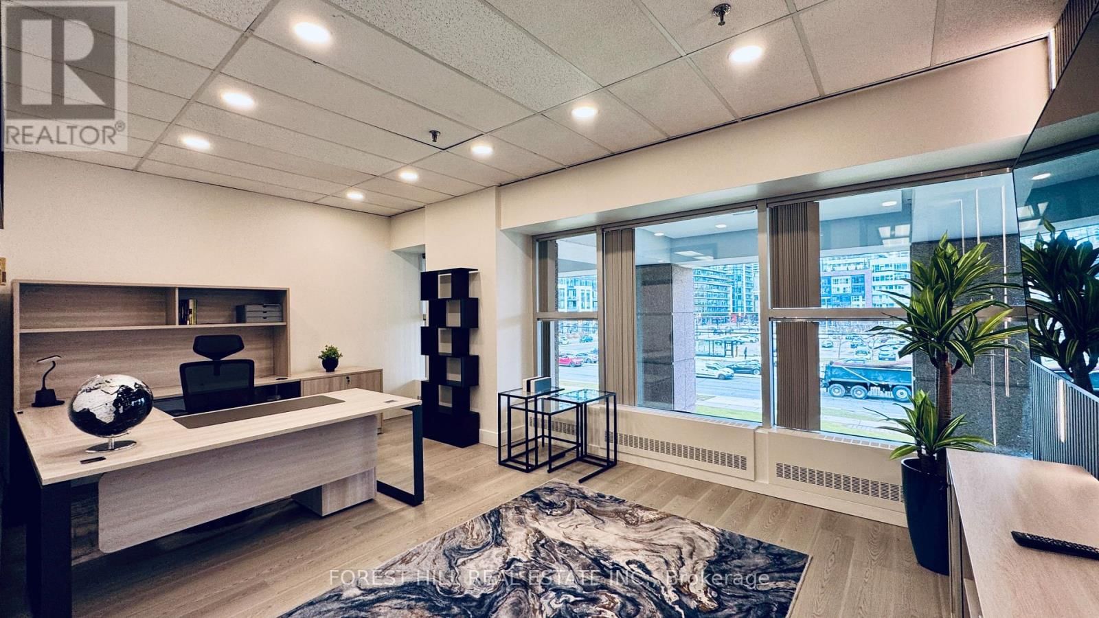 350 BURNHAMTHORPE ROAD WEST Image 18