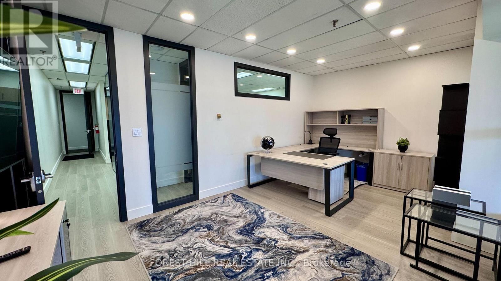 350 BURNHAMTHORPE ROAD WEST Image 21