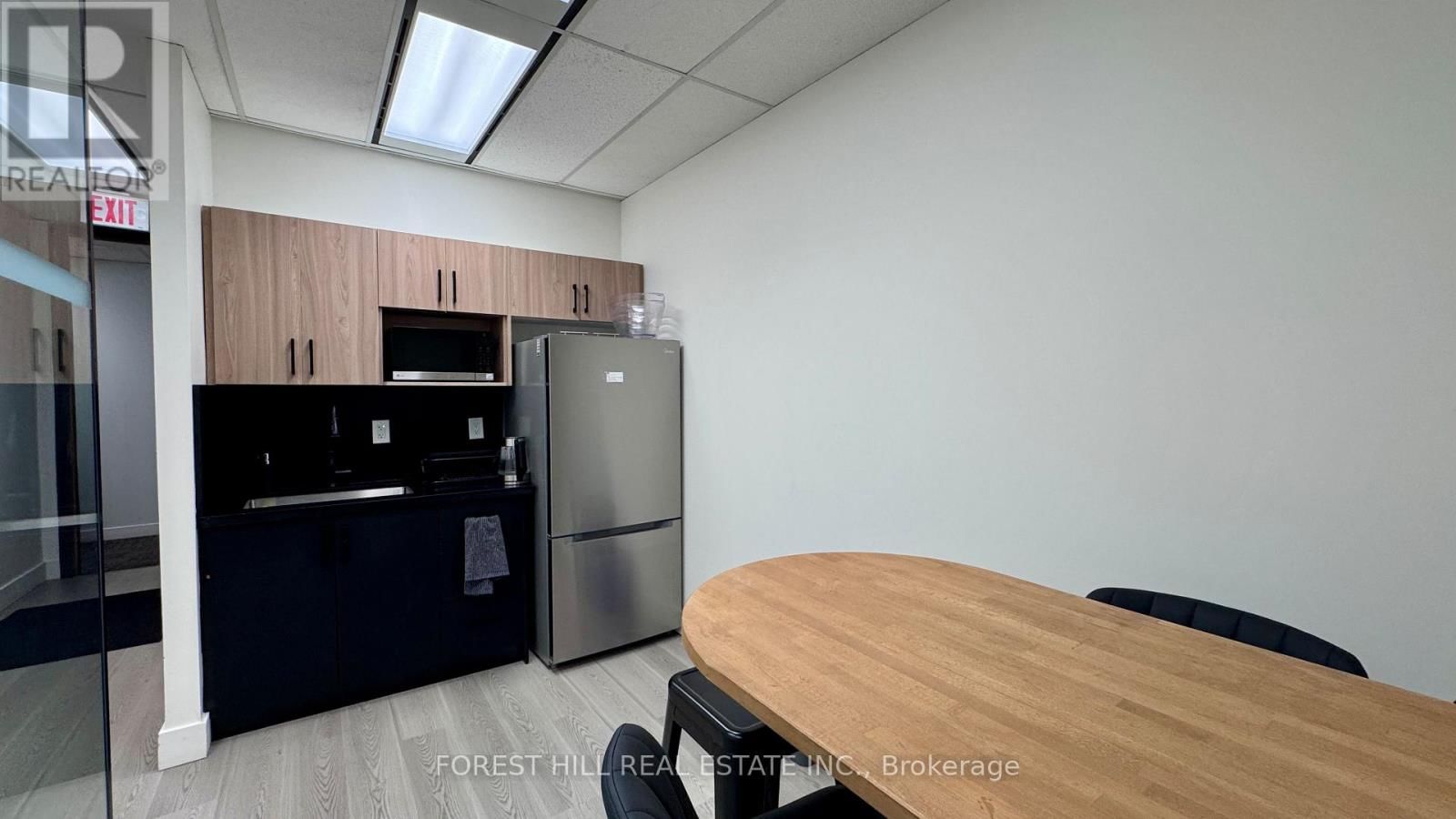 350 BURNHAMTHORPE ROAD WEST Image 26