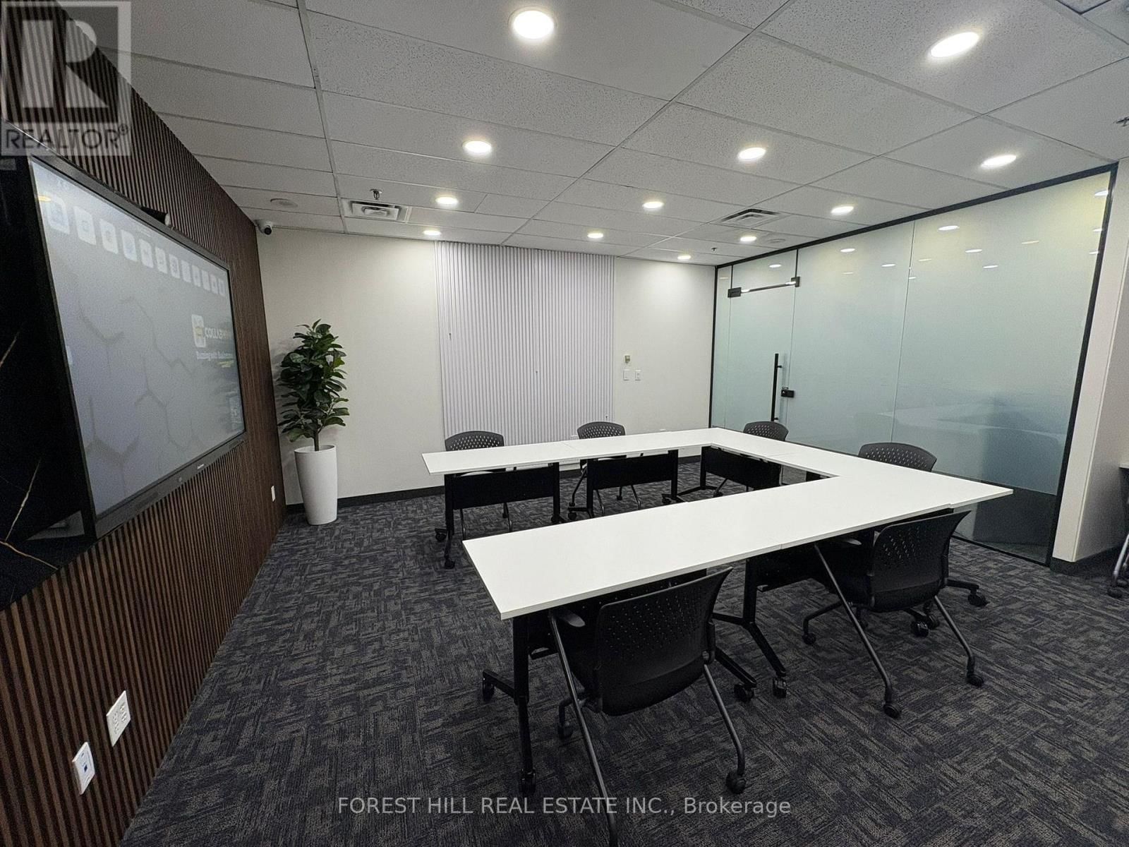 350 BURNHAMTHORPE ROAD WEST Image 7