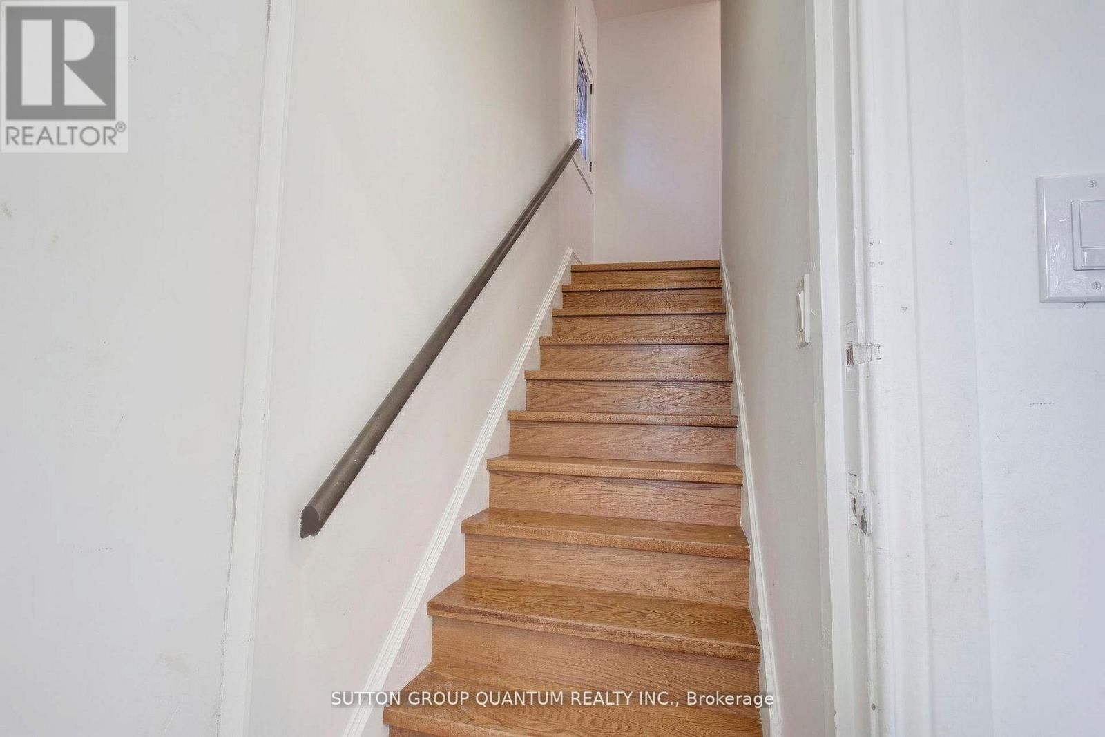 232 PEARSON AVENUE Image 18