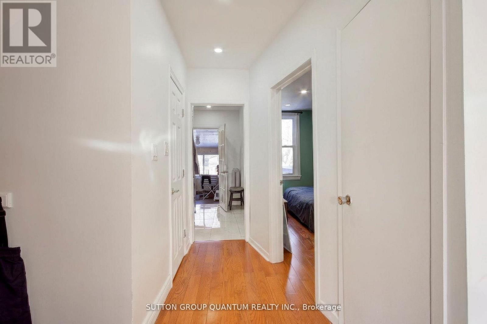 232 PEARSON AVENUE Image 25