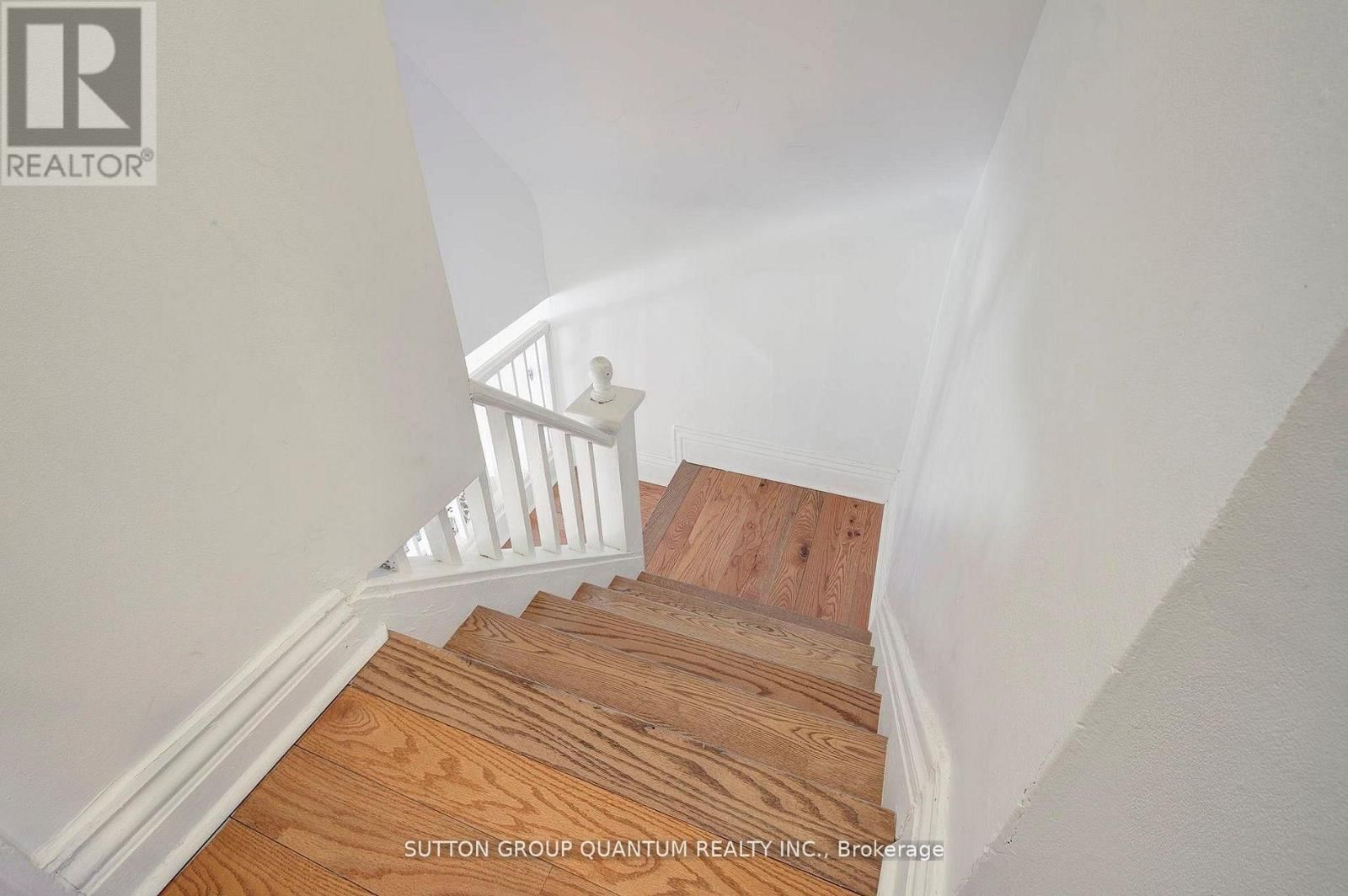 232 PEARSON AVENUE Image 31