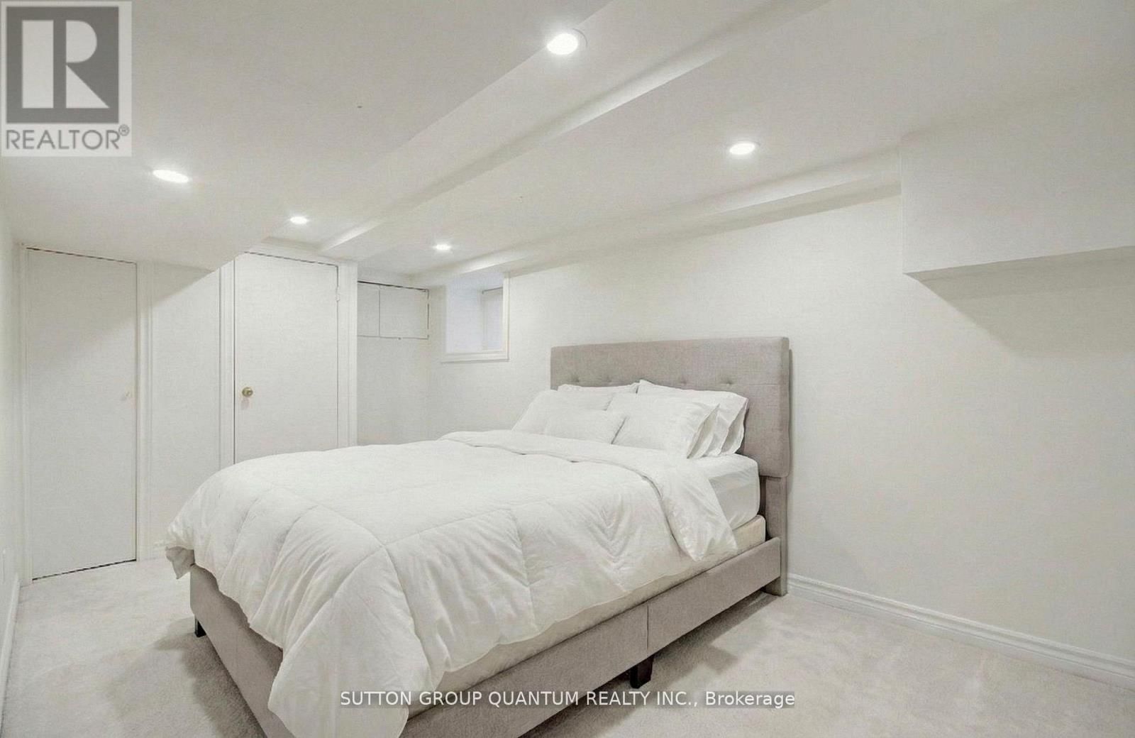 232 PEARSON AVENUE Image 40