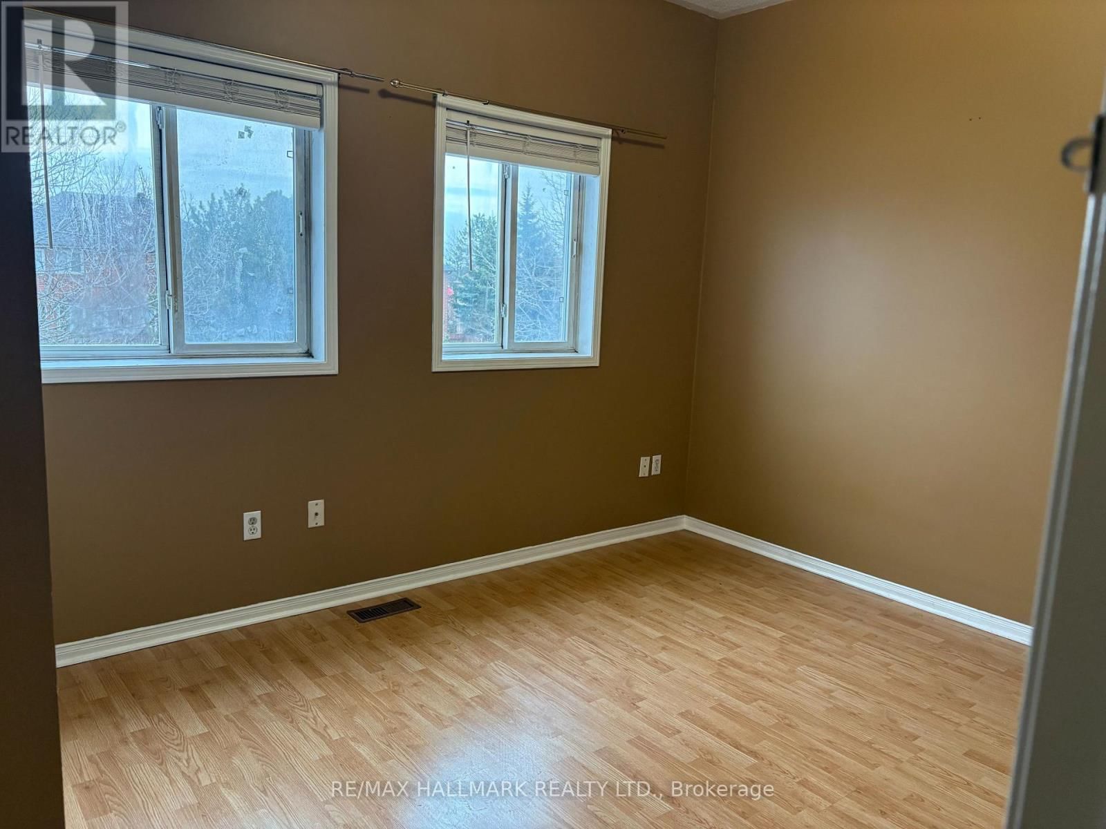 138 SPADINA ROAD Image 6