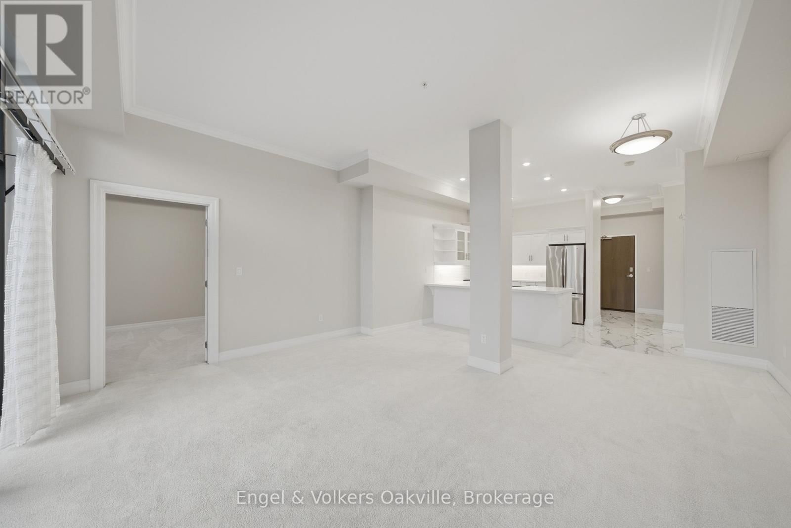 101 - 3290 NEW STREET Image 12