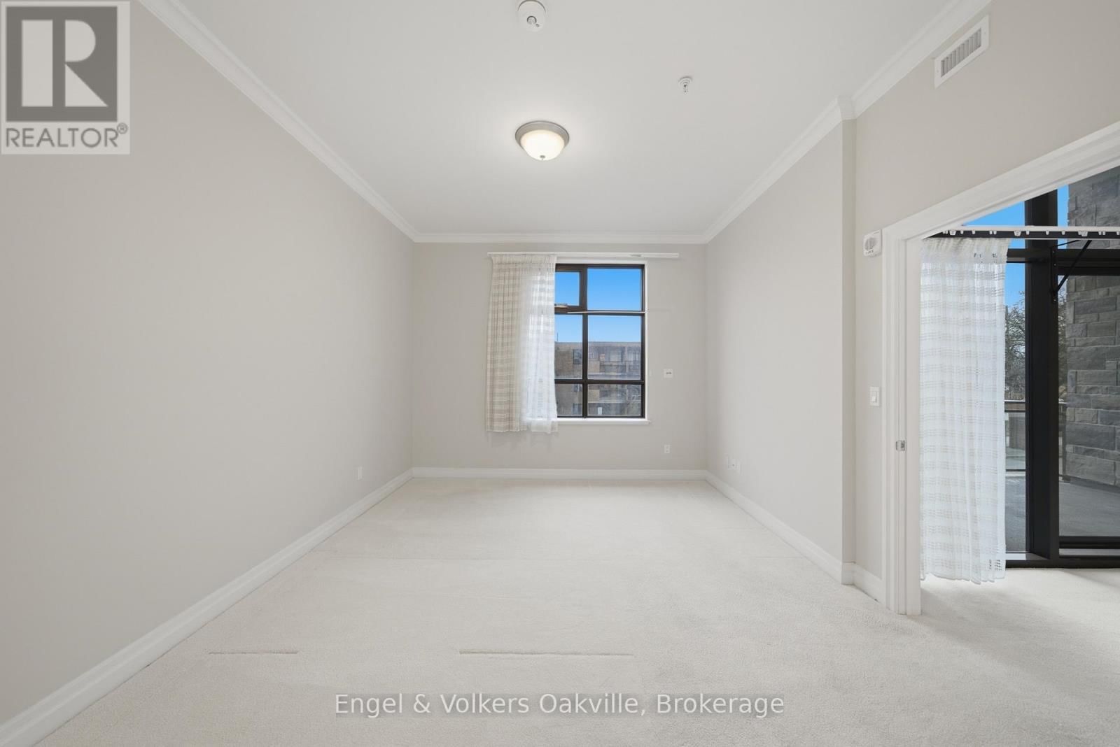 101 - 3290 NEW STREET Image 15