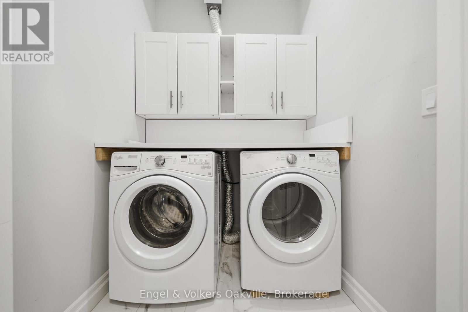 101 - 3290 NEW STREET Image 25