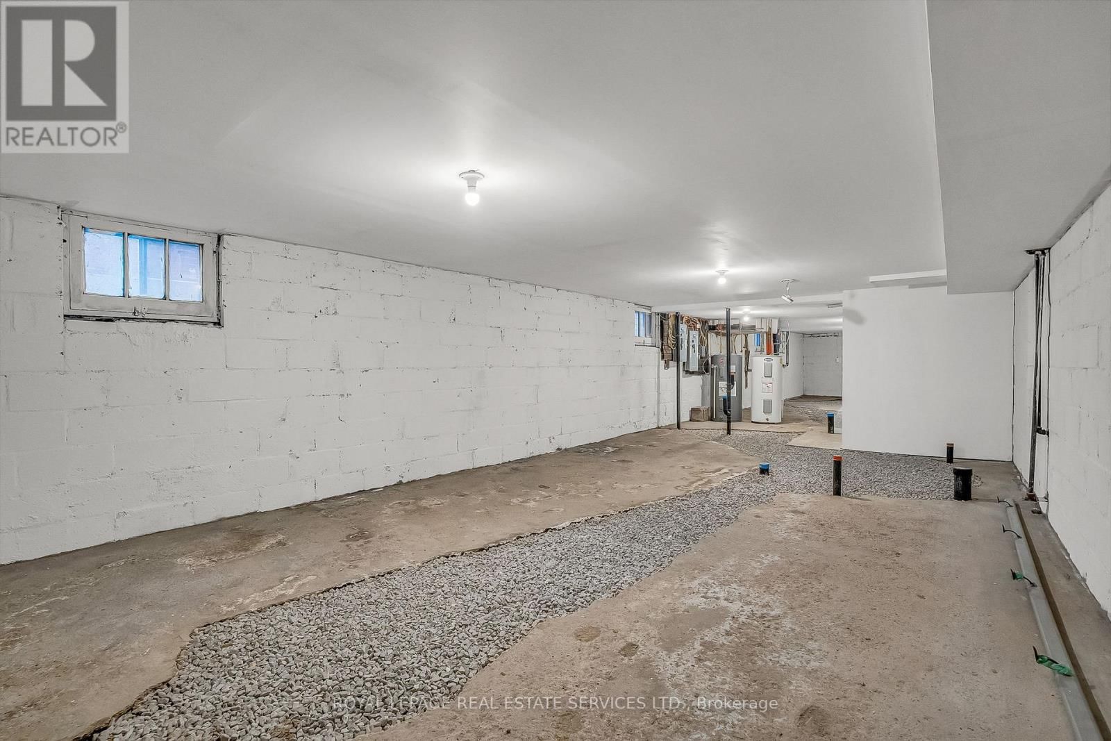 393* WILLARD AVENUE Image 29