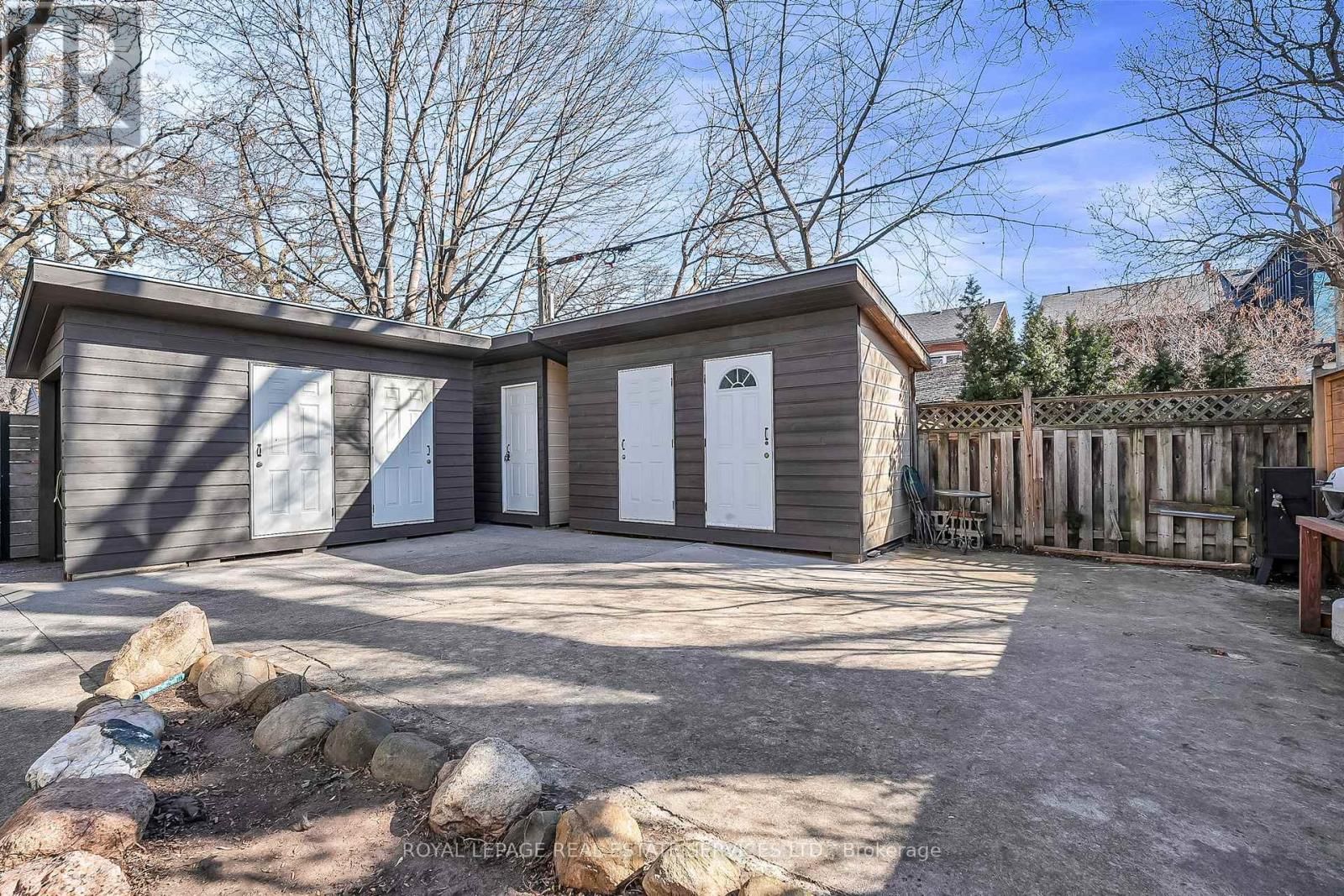 393* WILLARD AVENUE Image 33