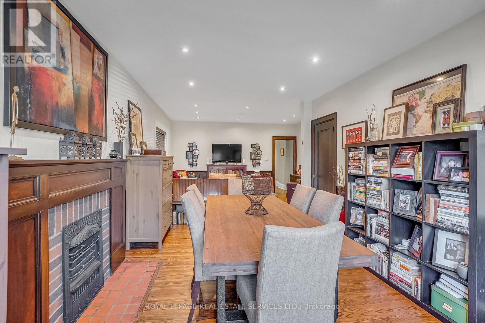 393* WILLARD AVENUE Image 5