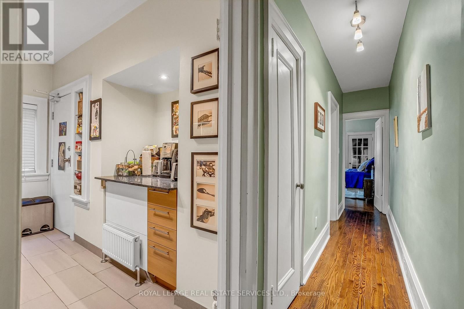 393* WILLARD AVENUE Image 9