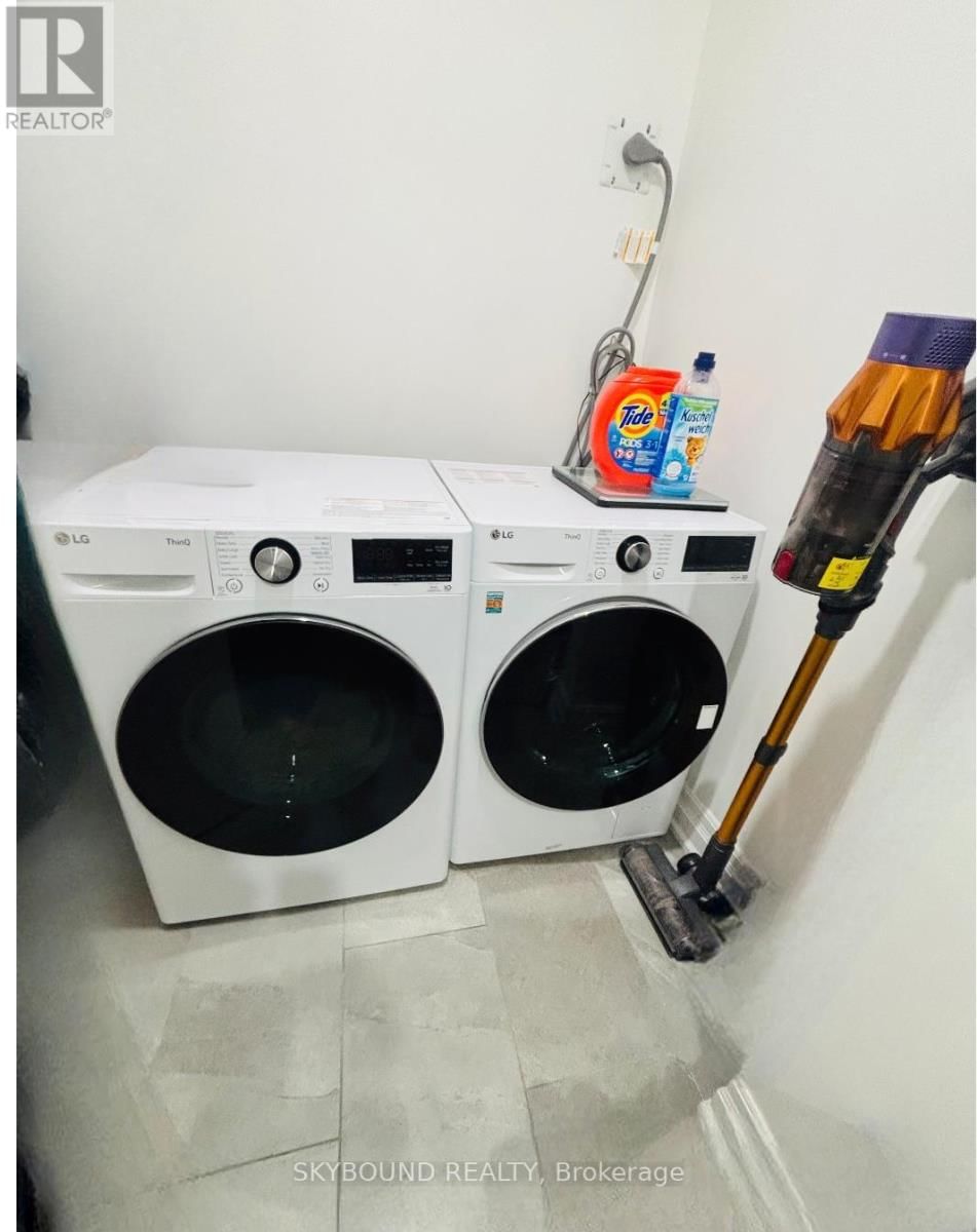 602 - 451 THE WEST MALL Image 20