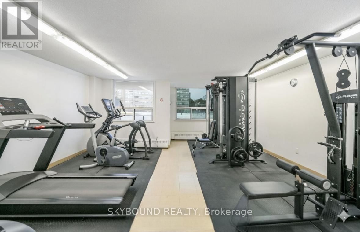 602 - 451 THE WEST MALL Image 21