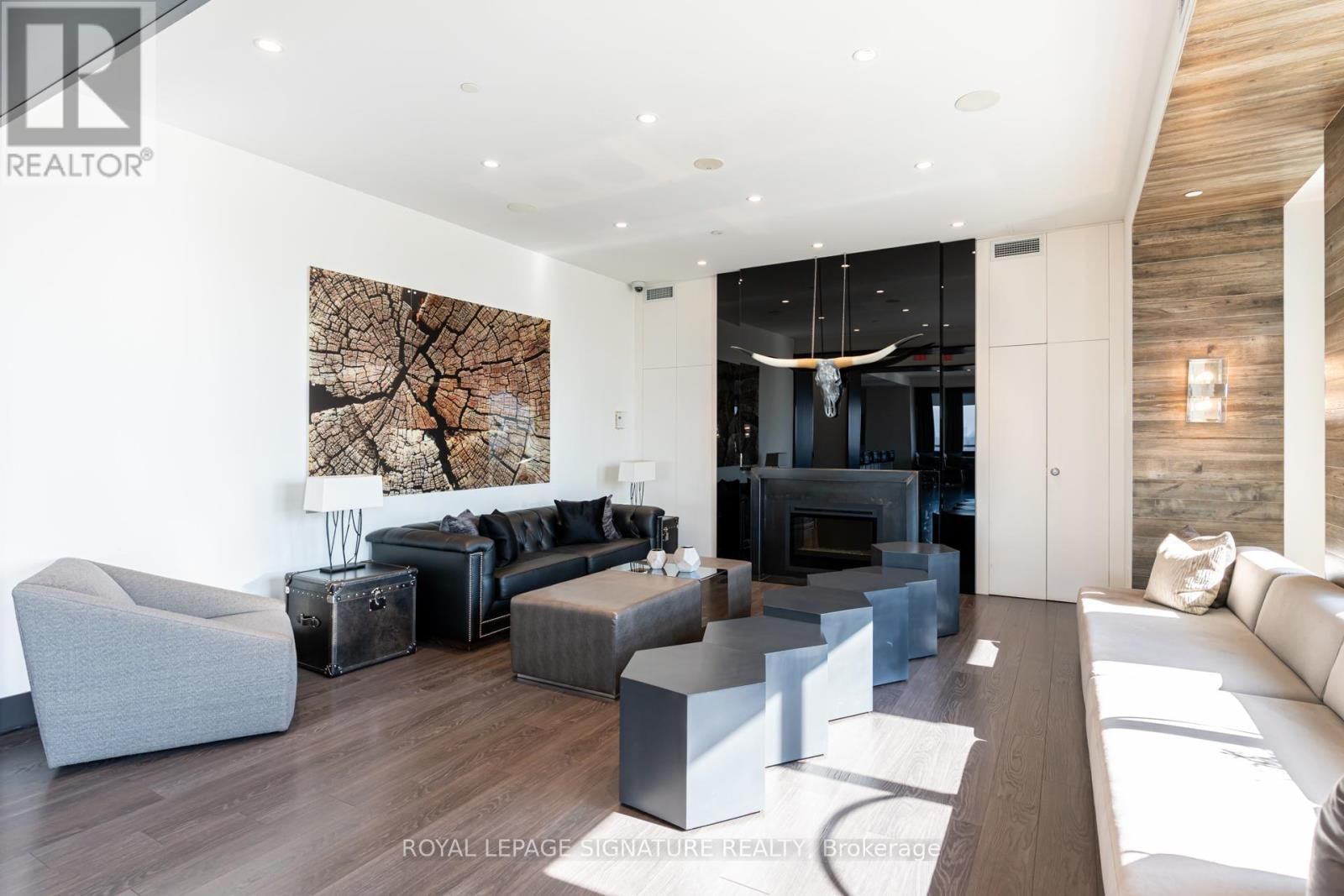 836 - 1830 BLOOR STREET WEST Image 23