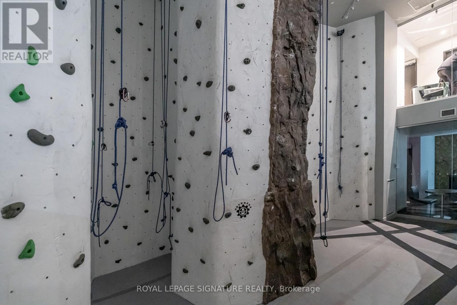 836 - 1830 BLOOR STREET WEST Image 30