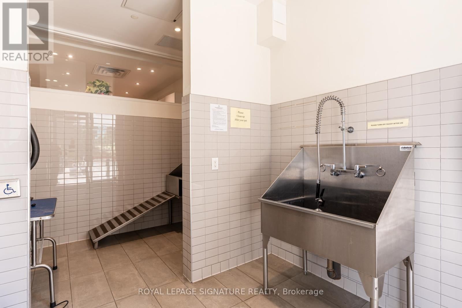 836 - 1830 BLOOR STREET WEST Image 34