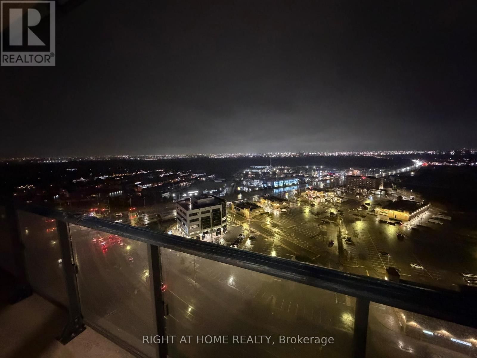 1705 - 15 SKYRIDGE DRIVE EAST Image 5