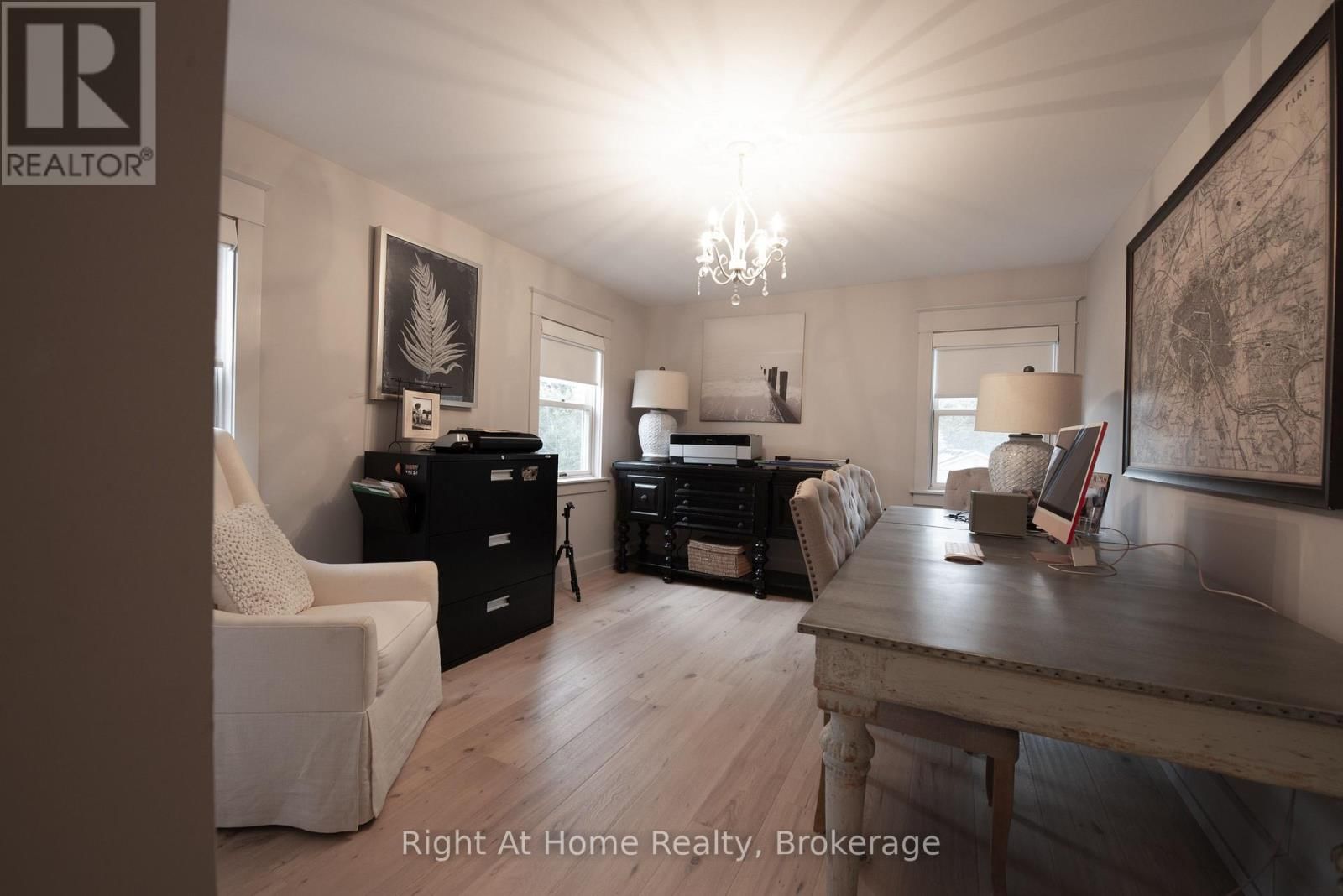 139 ALLAN STREET Image 29