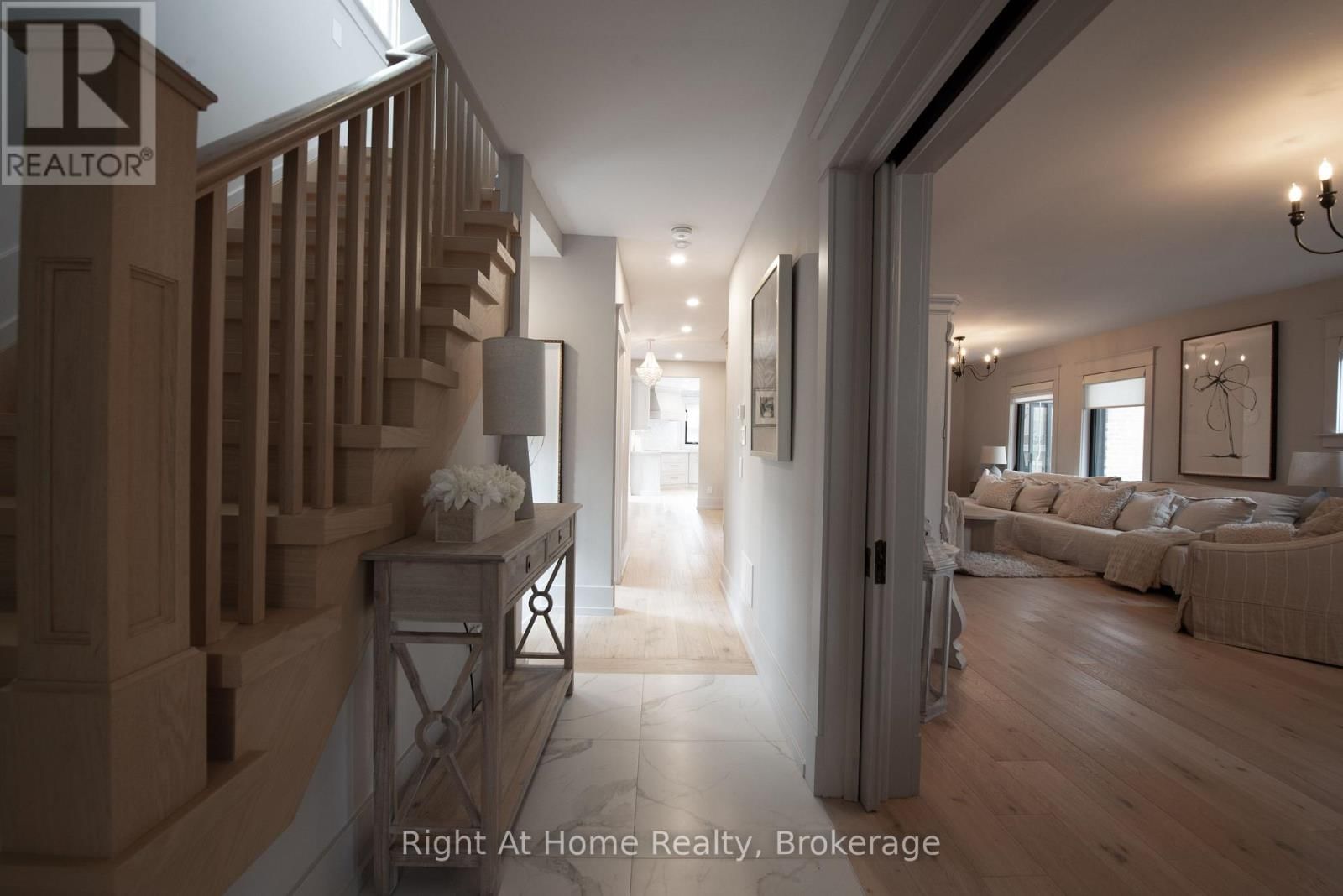 139 ALLAN STREET Image 3