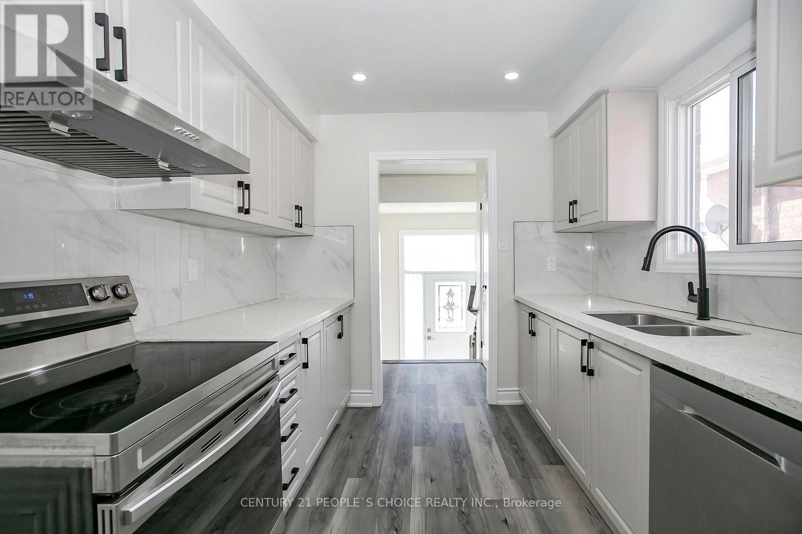 Upper - 106 WINTERFOLD DRIVE Image 16