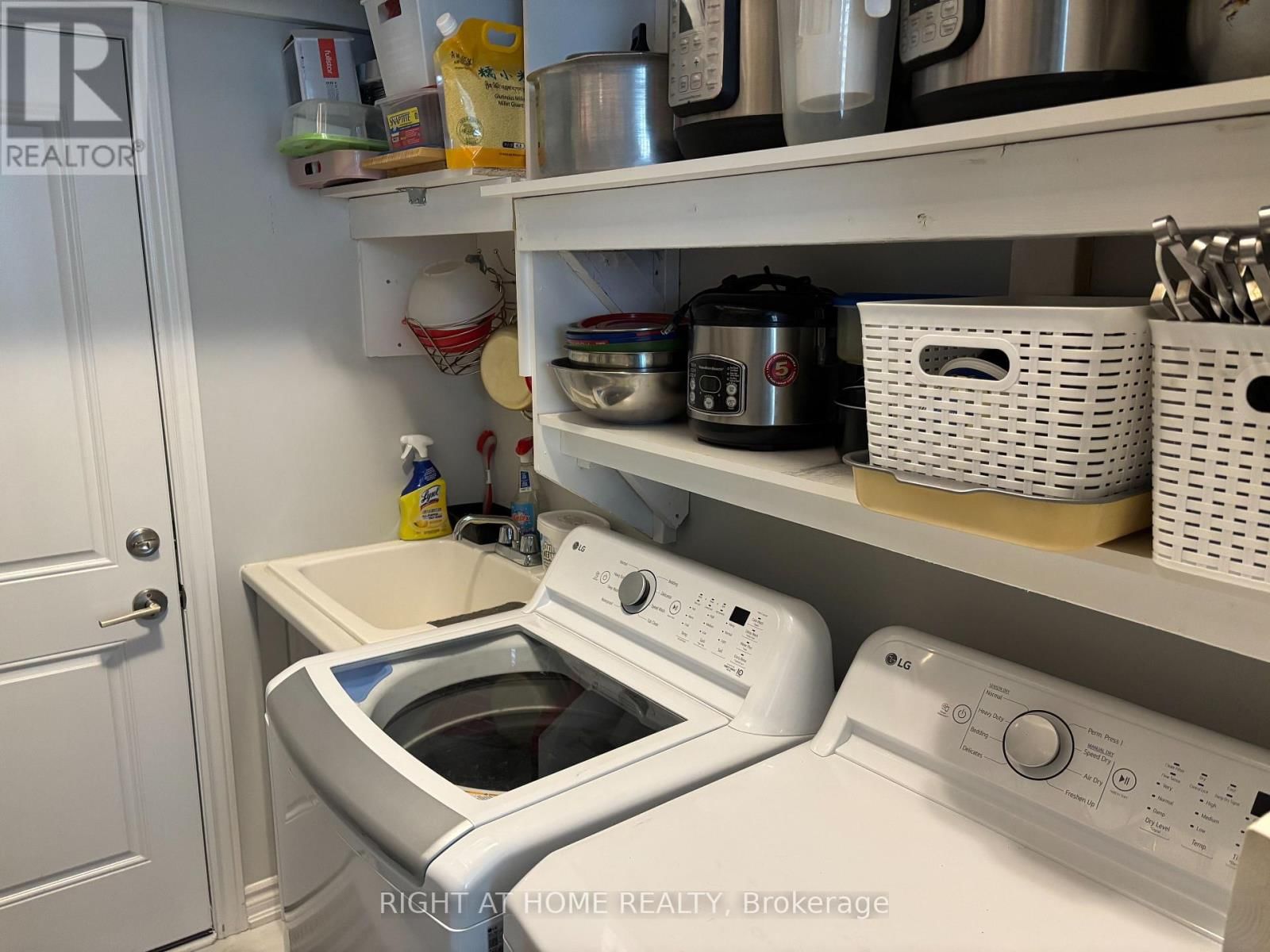 UPPER - 1480 KITCHEN COURT Image 28