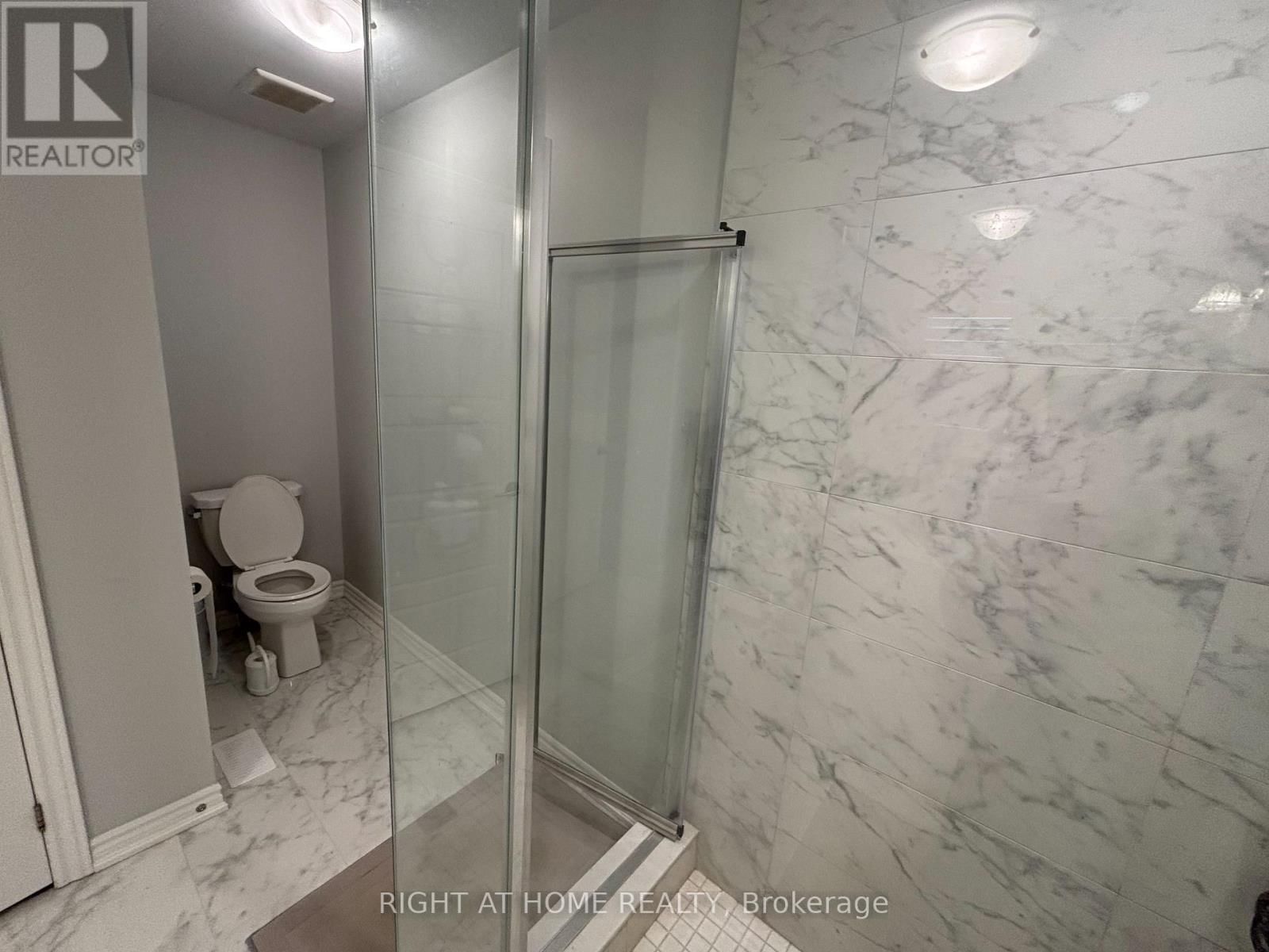 UPPER - 1480 KITCHEN COURT Image 44