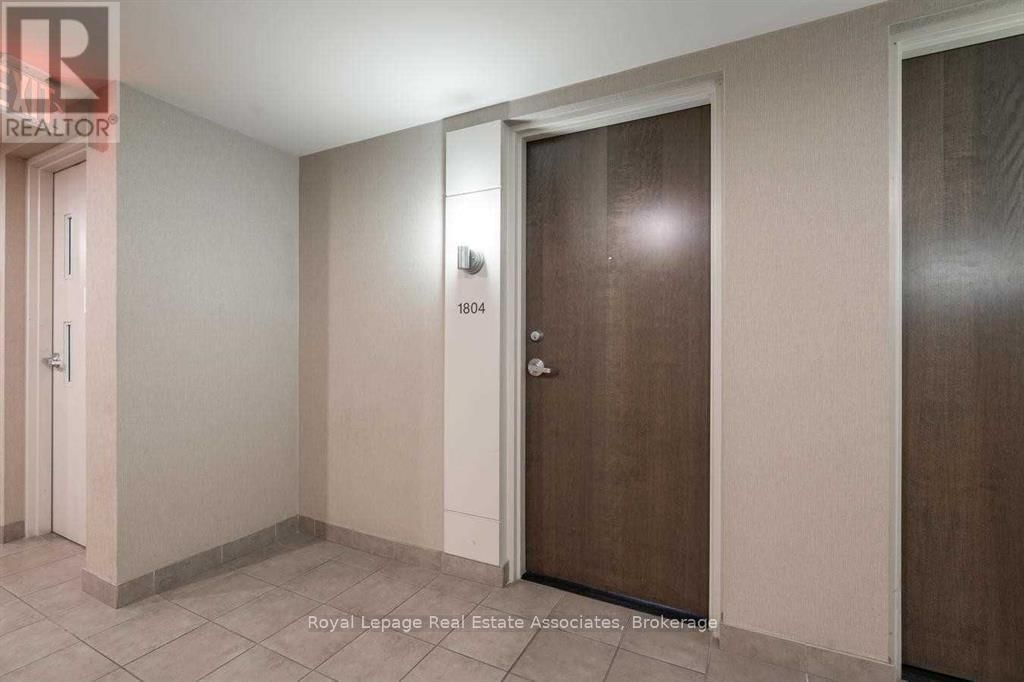 1804 - 9 GEORGE STREET NORTH Image 3