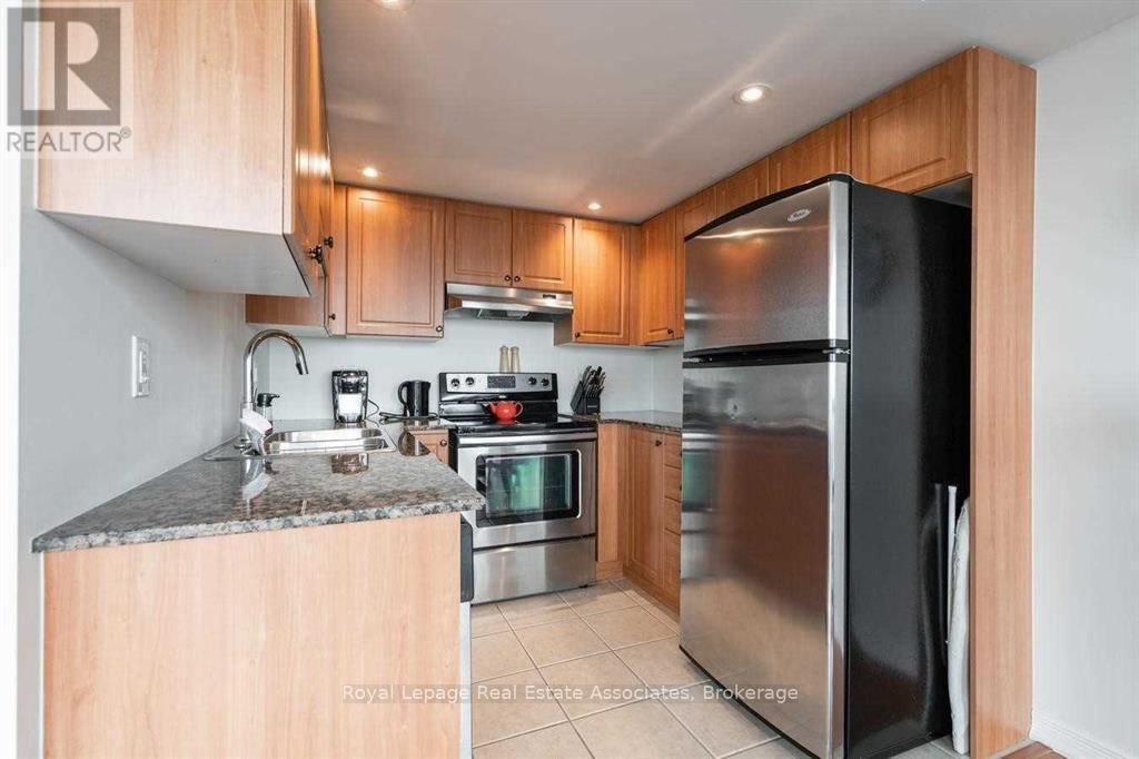 1804 - 9 GEORGE STREET NORTH Image 8