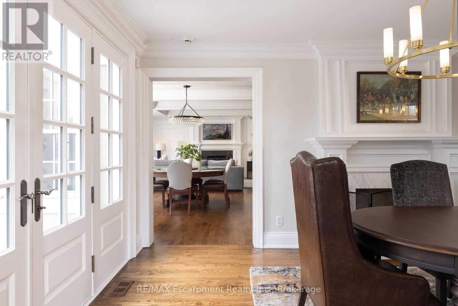 146 ABBEY COURT Image 14