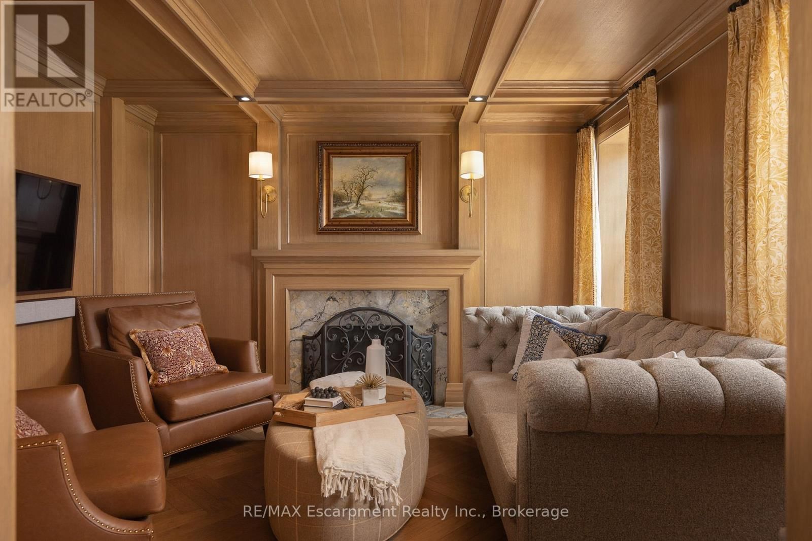 146 ABBEY COURT Image 16