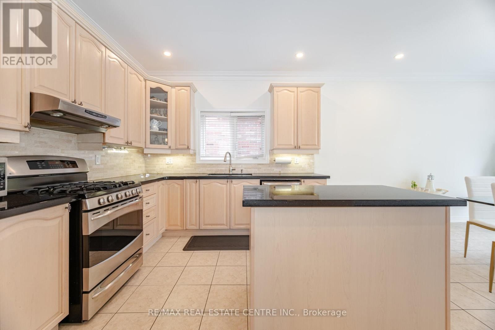 3401 HIDEAWAY PLACE Image 11