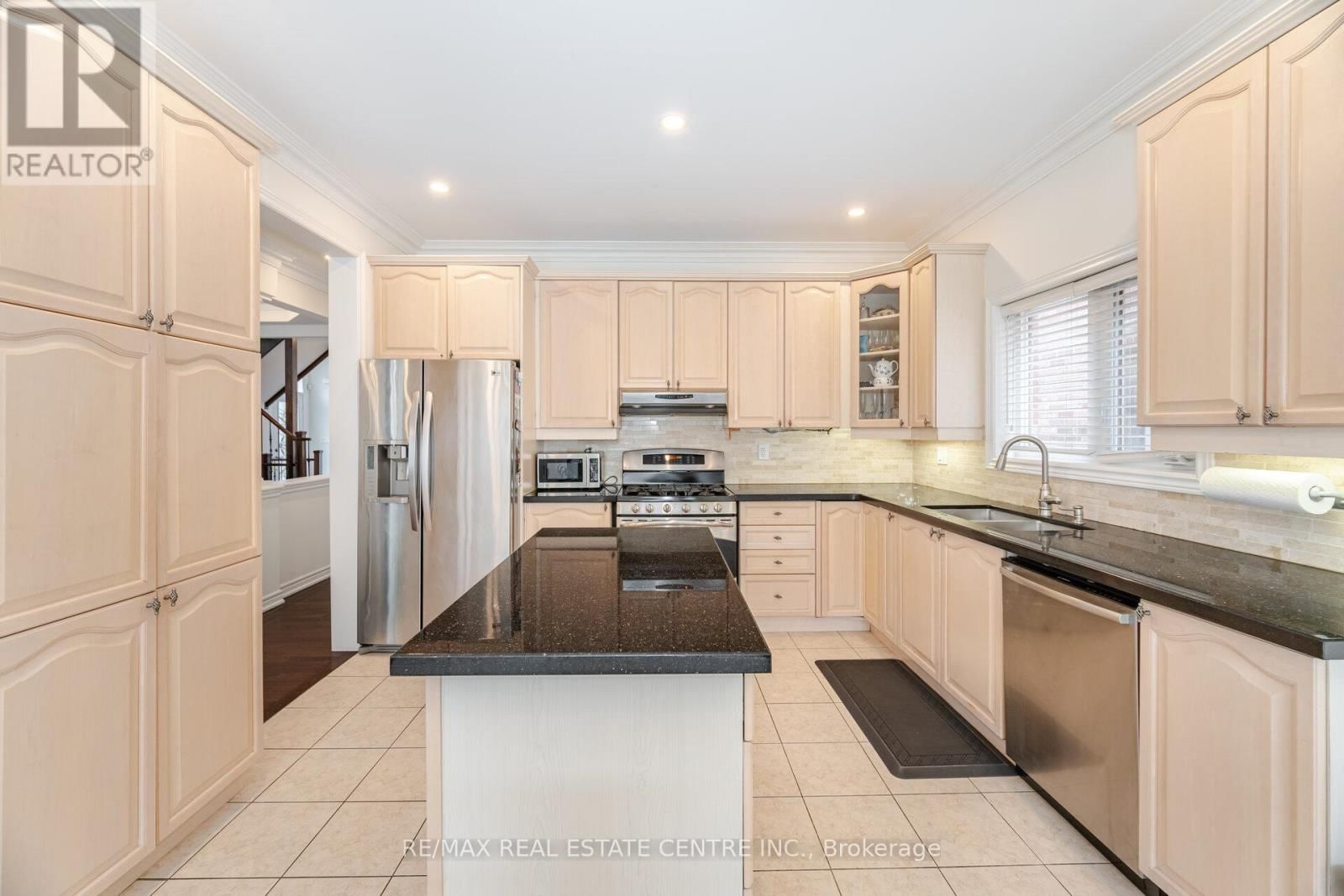 3401 HIDEAWAY PLACE Image 13