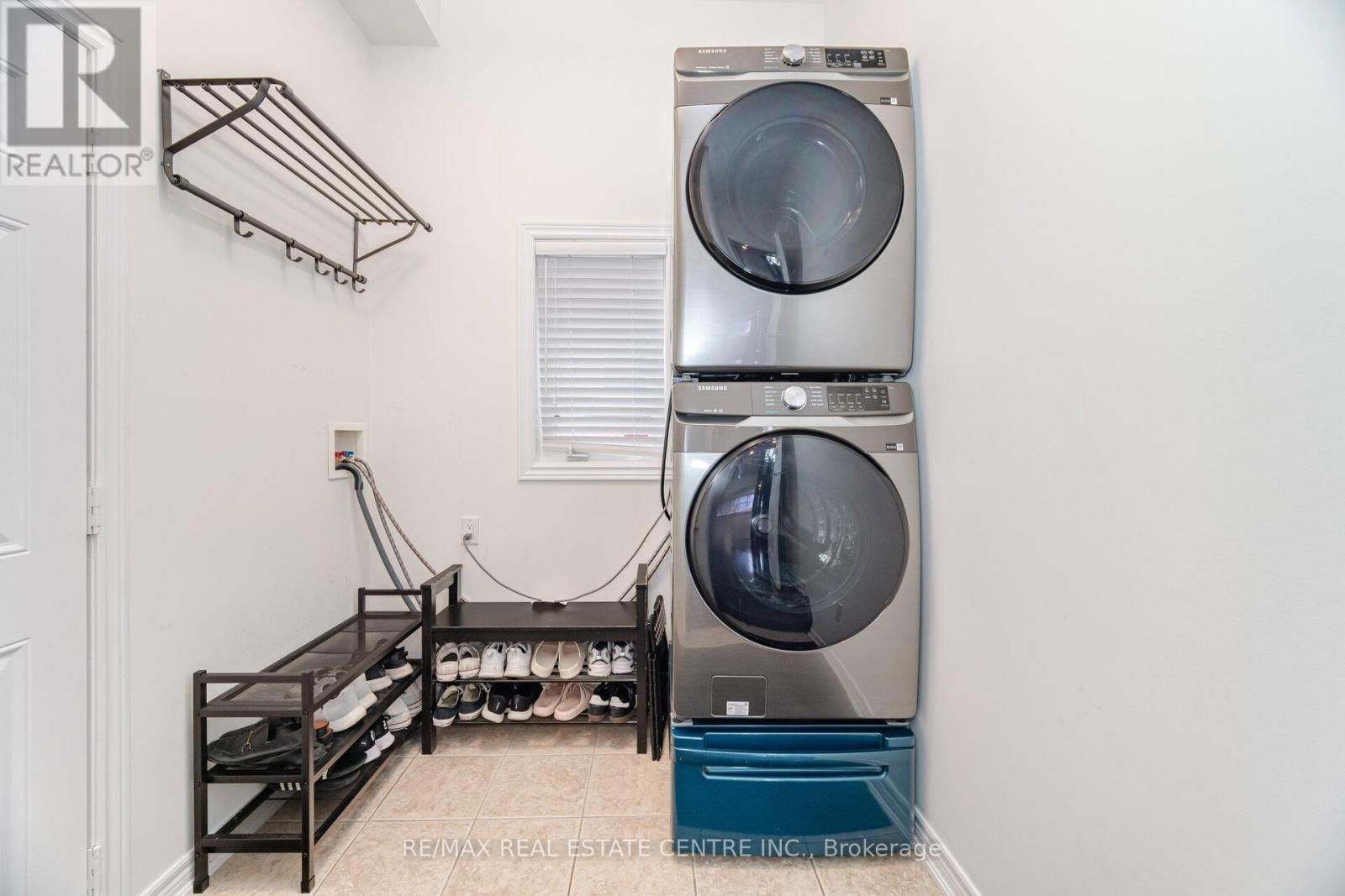 3401 HIDEAWAY PLACE Image 21