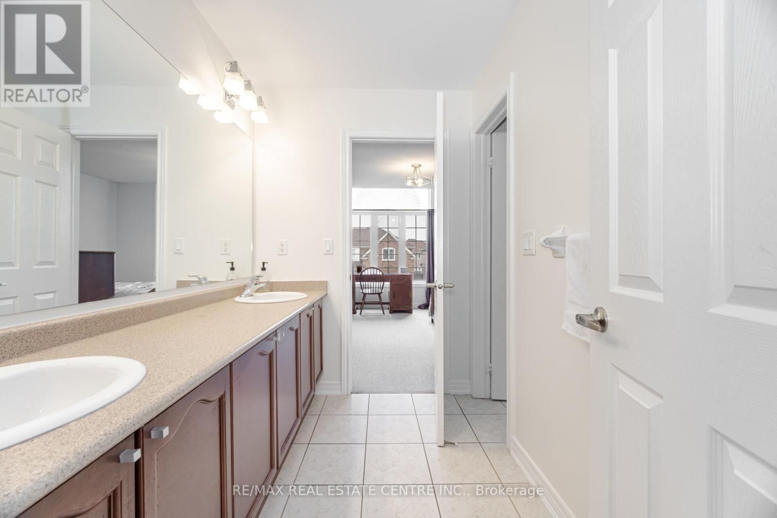 3401 HIDEAWAY PLACE Image 39