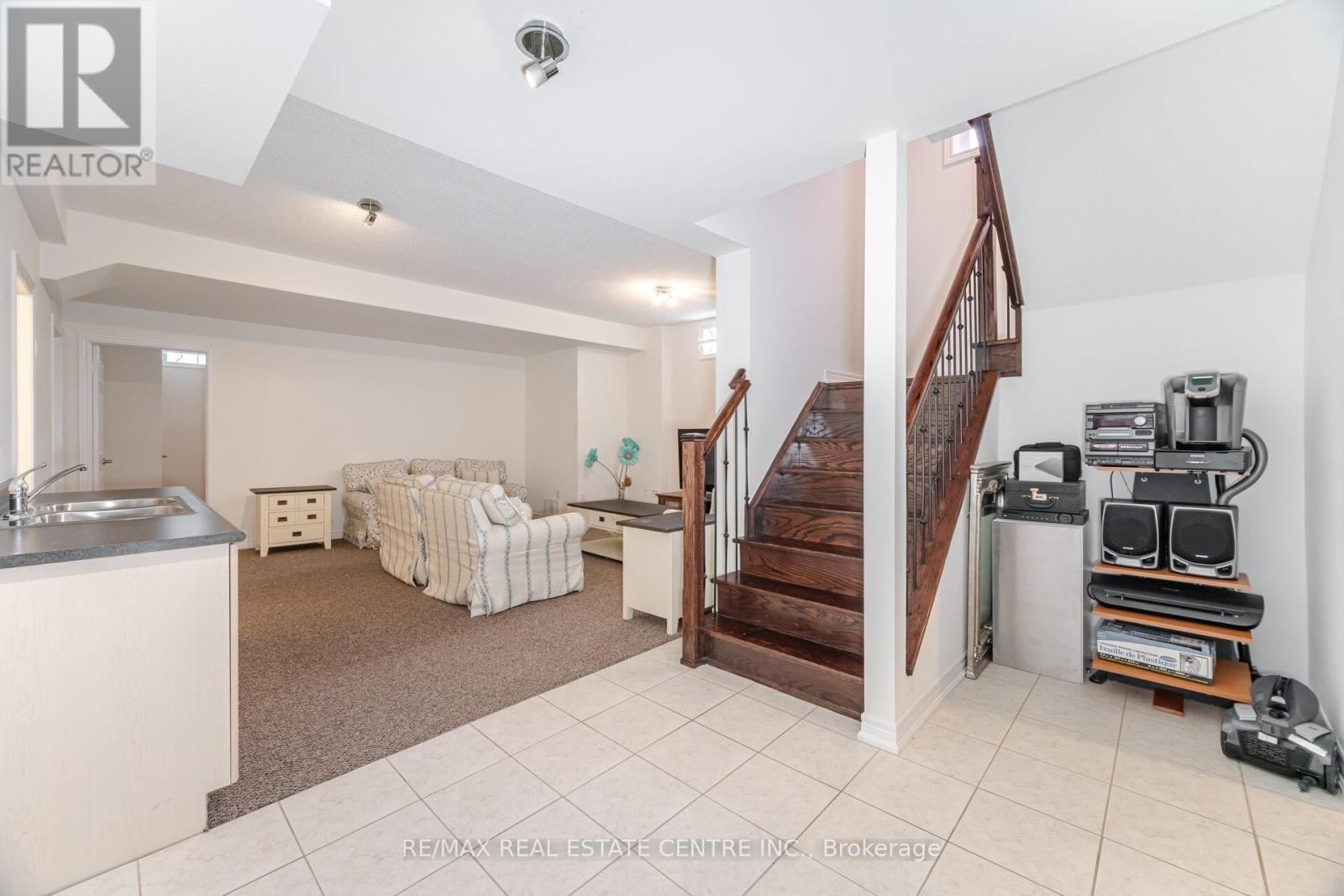 3401 HIDEAWAY PLACE Image 40