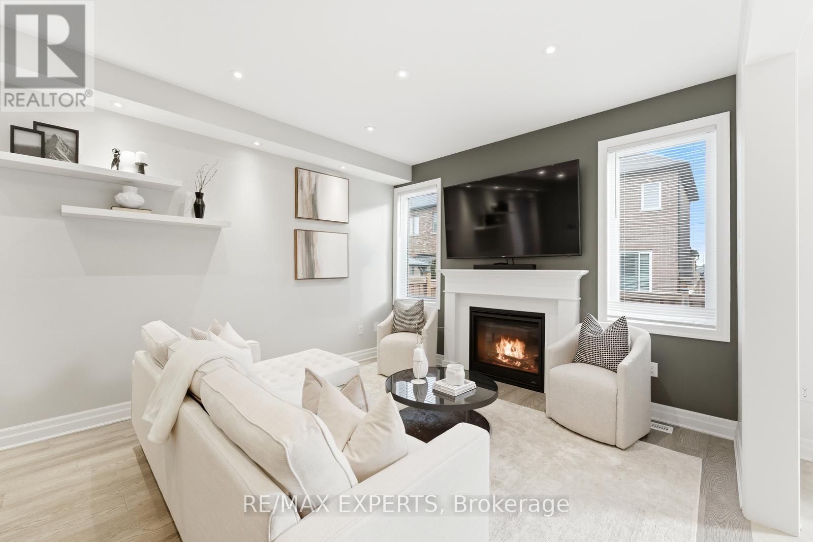 1254 SWEETFERN CRESCENT Image 10