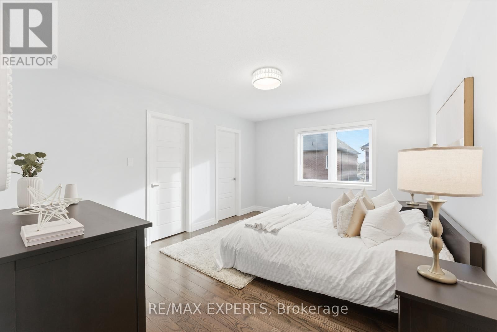 1254 SWEETFERN CRESCENT Image 25