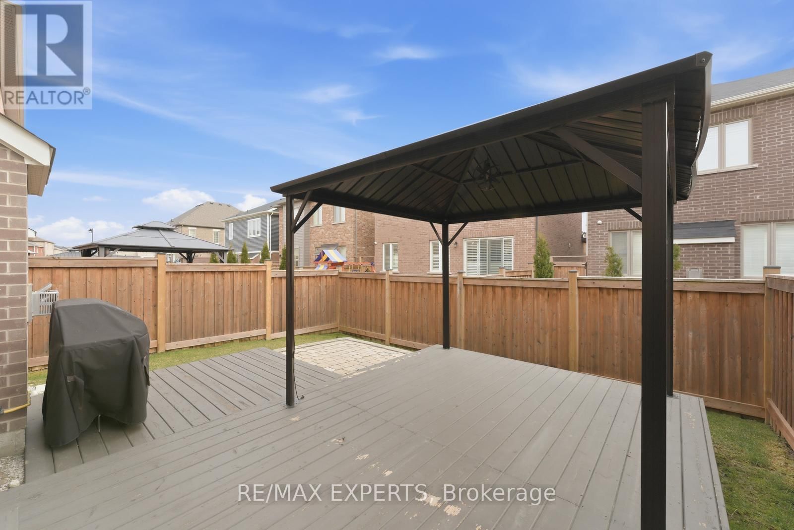 1254 SWEETFERN CRESCENT Image 36