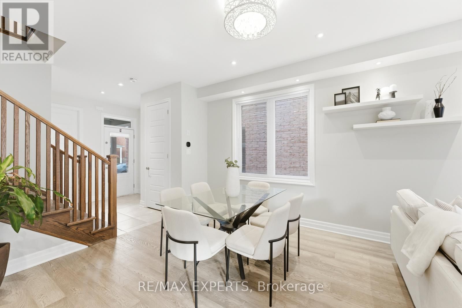 1254 SWEETFERN CRESCENT Image 8