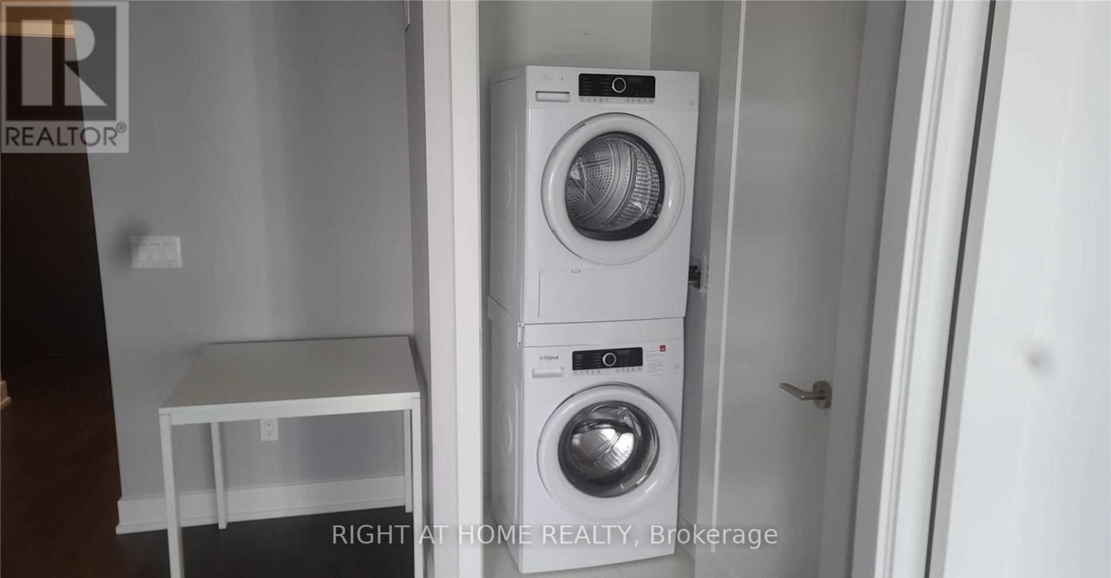 2805 - 7 MABELLE AVENUE Image 30