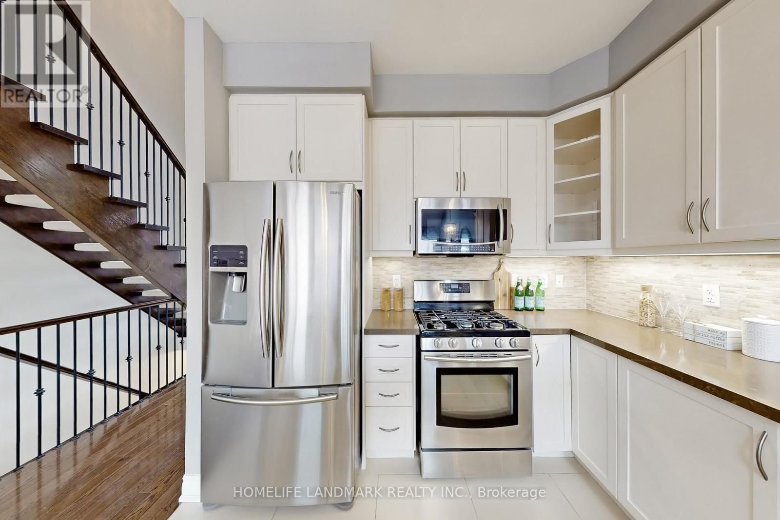 588 SERAFINI CRESCENT Image 15