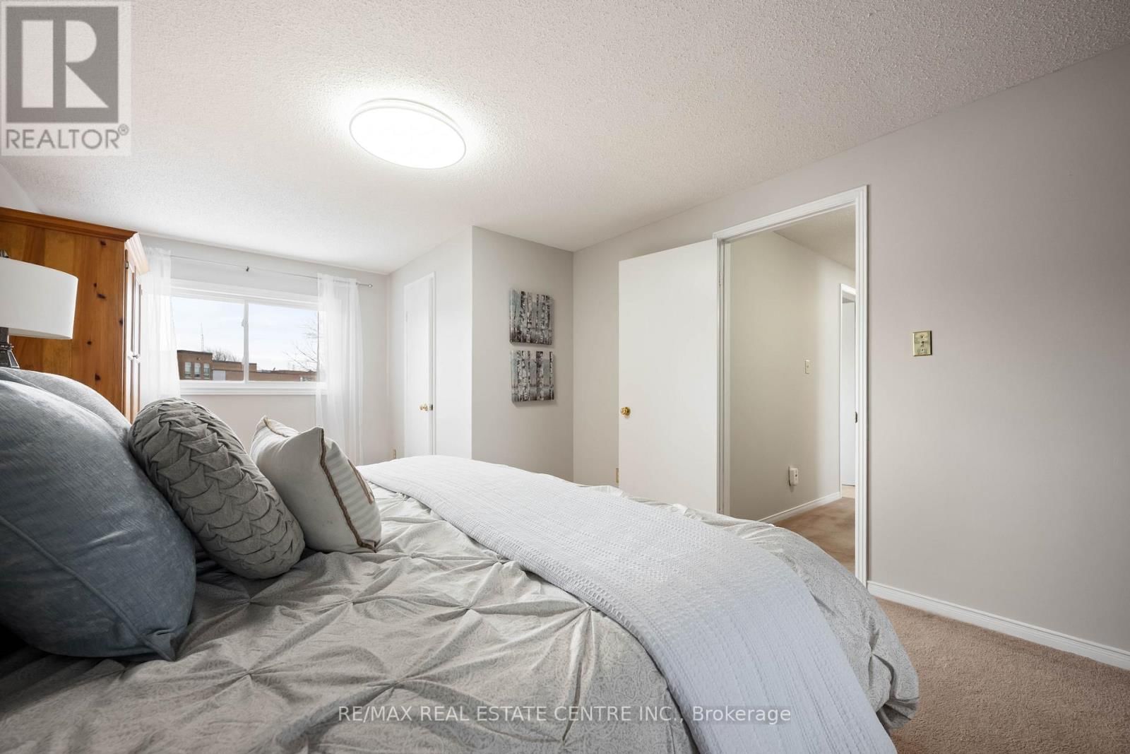 8 PASSMORE AVENUE Image 18