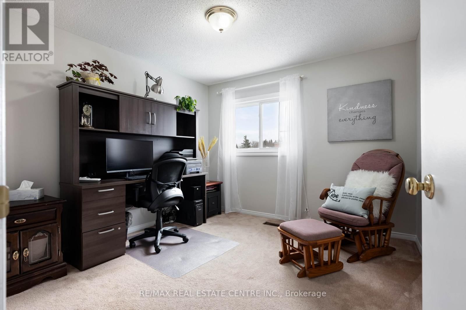 8 PASSMORE AVENUE Image 22