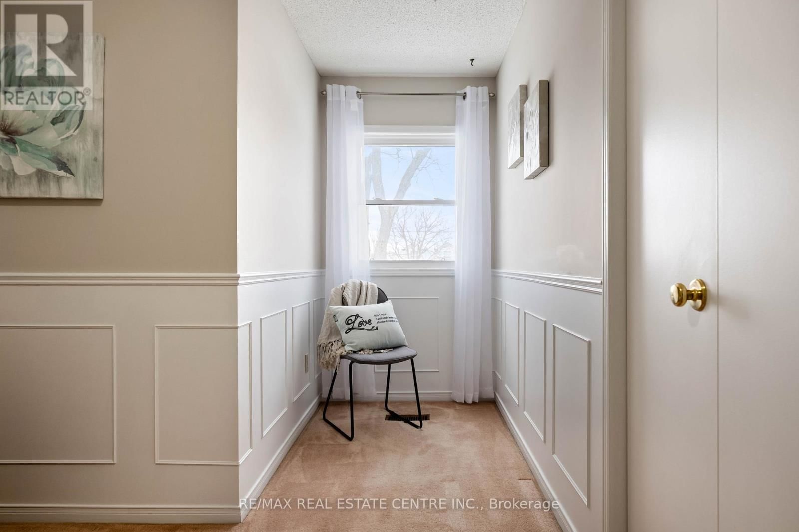 8 PASSMORE AVENUE Image 27