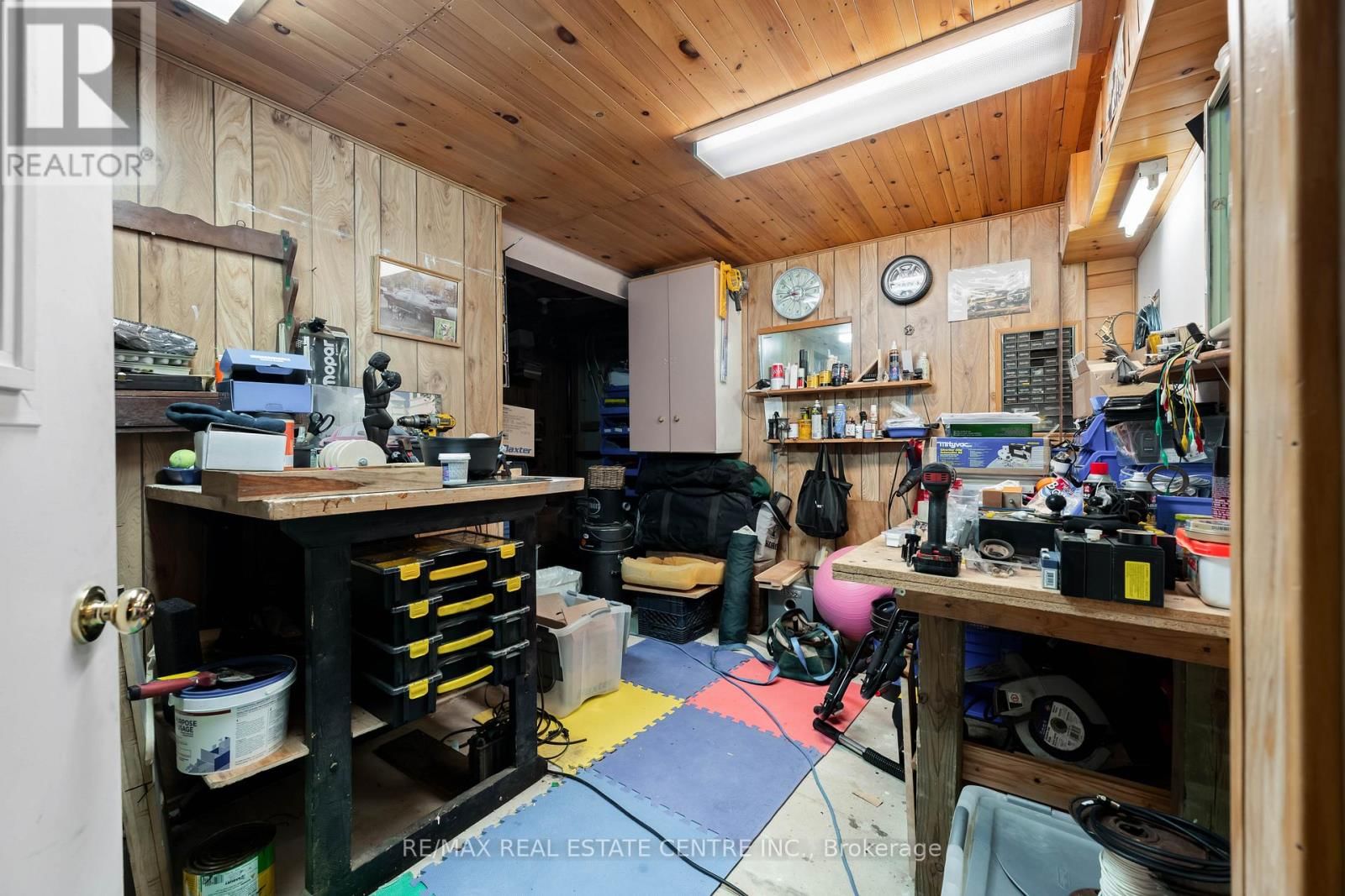 8 PASSMORE AVENUE Image 37