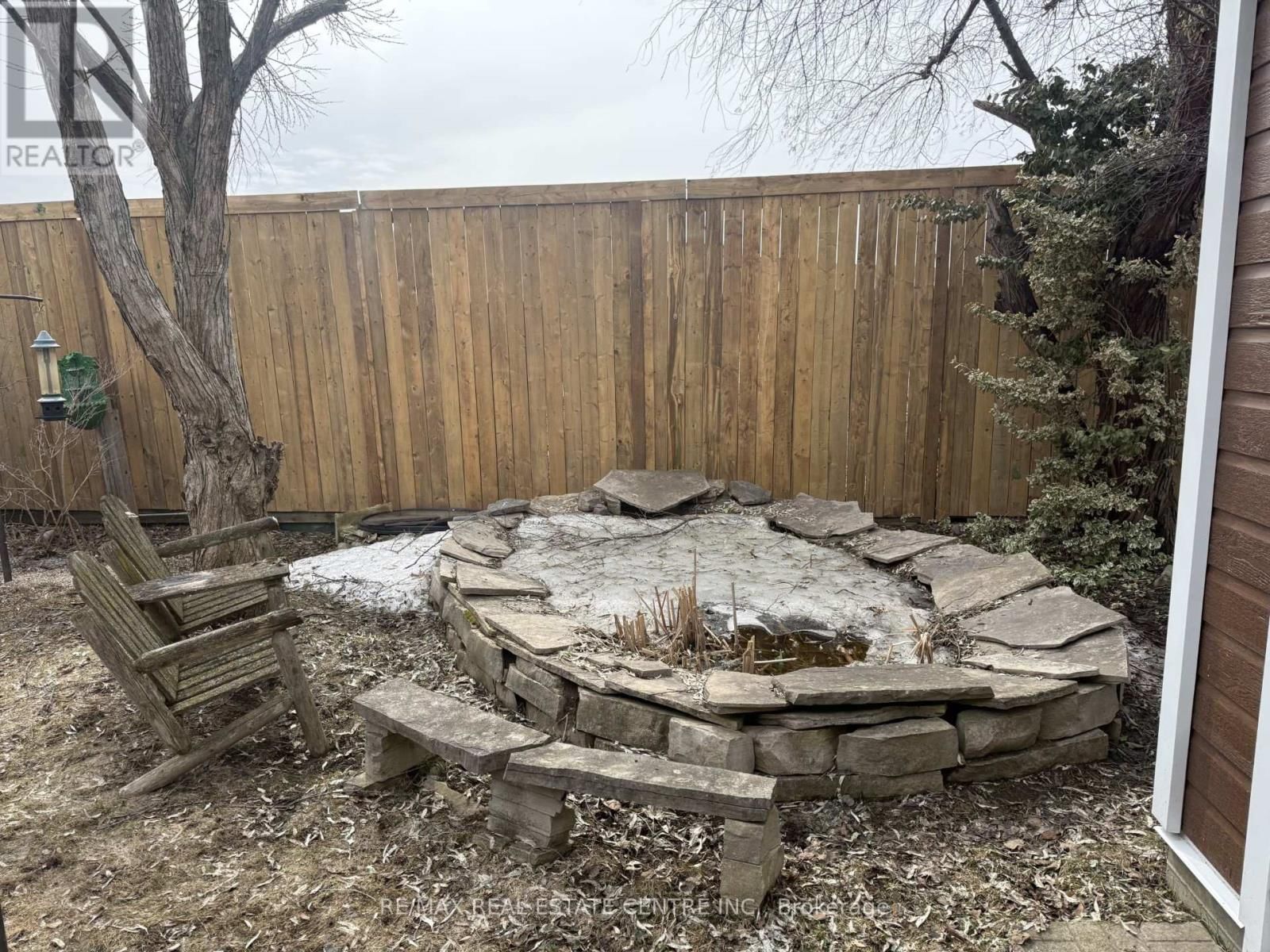 8 PASSMORE AVENUE Image 38