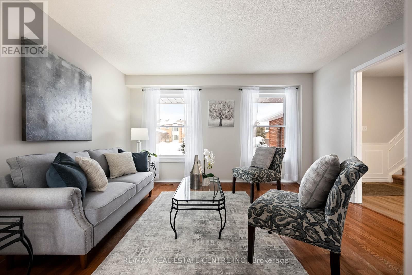 8 PASSMORE AVENUE Image 5